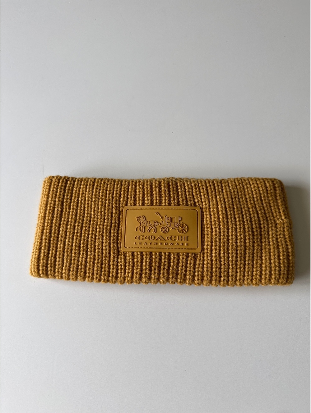 New without tag Coach Flax Patch Knit Headband Mustard